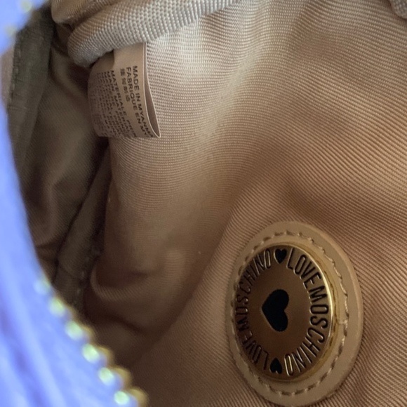 LOVE MOSCHINO Small Oval-Shaped Quilted Bag - Picture 11 of 15